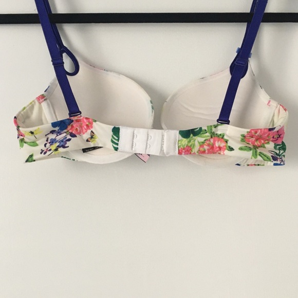 VS Sexy little things Push up bra with detail - Picture 3 of 4